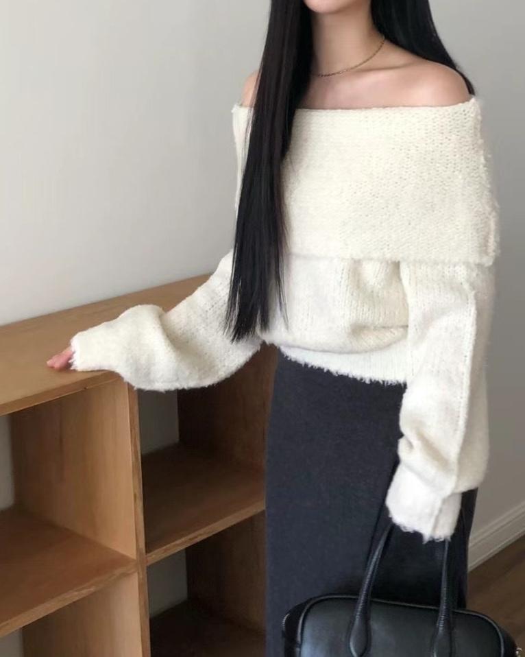 (Premium) Off-Shoulder Sweater