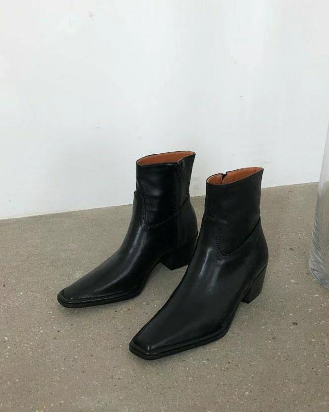 Shoes (FW24MY6121)