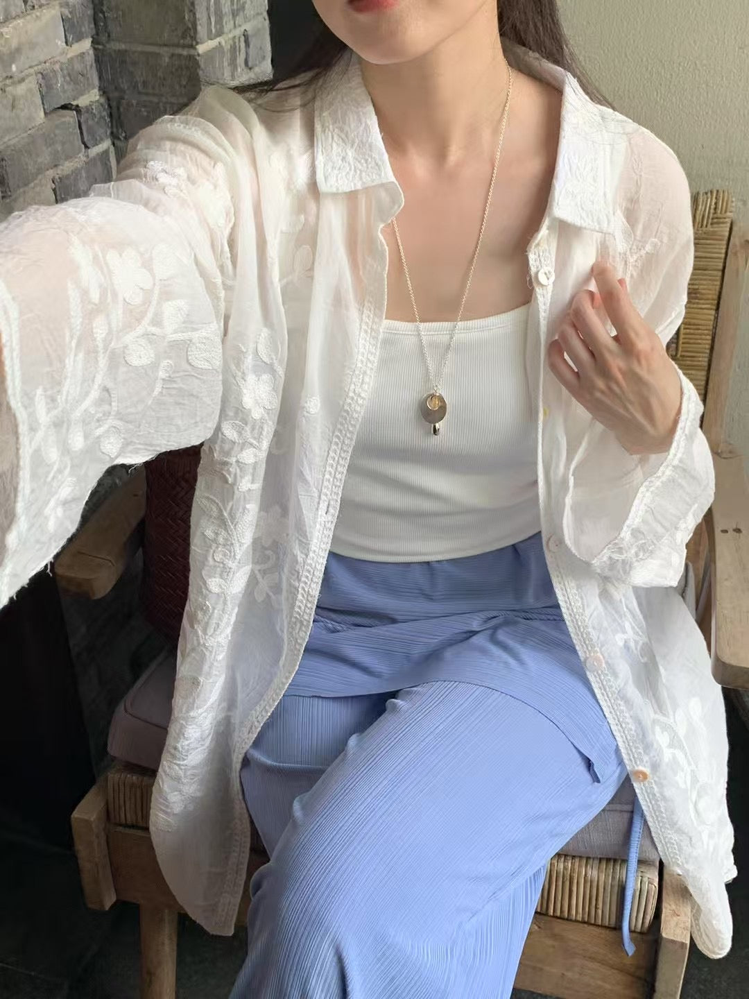 (Premium) Embroidered Linen Shirt