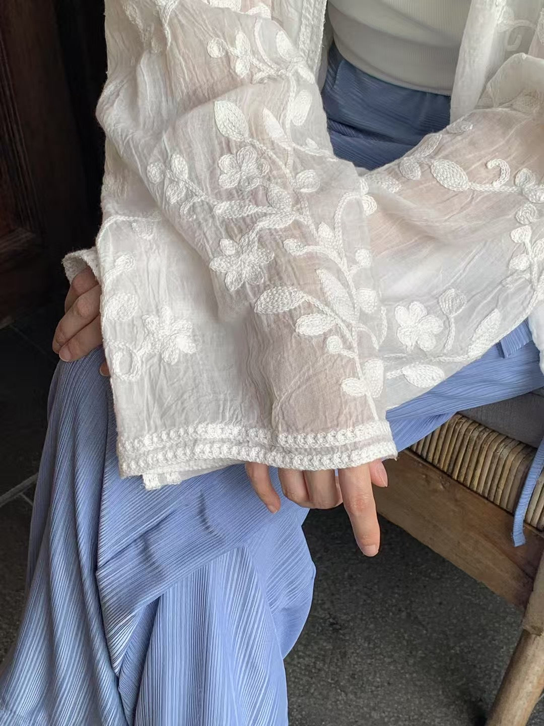 (Premium) Embroidered Linen Shirt