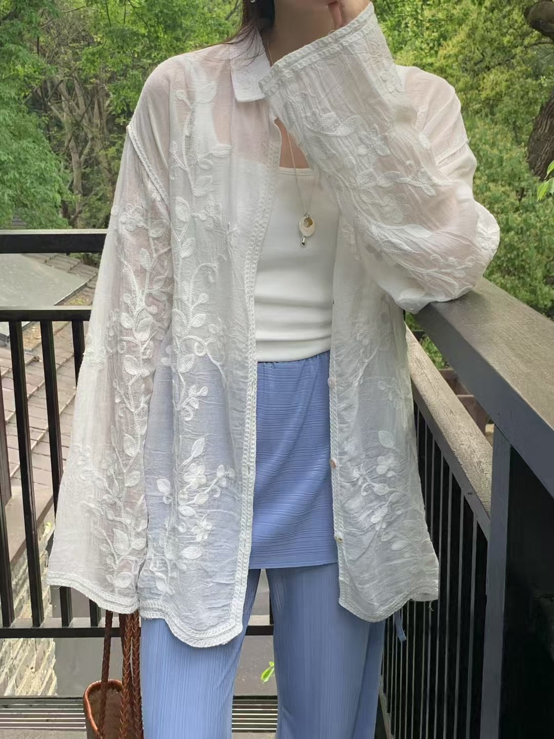 (Premium) Embroidered Linen Shirt