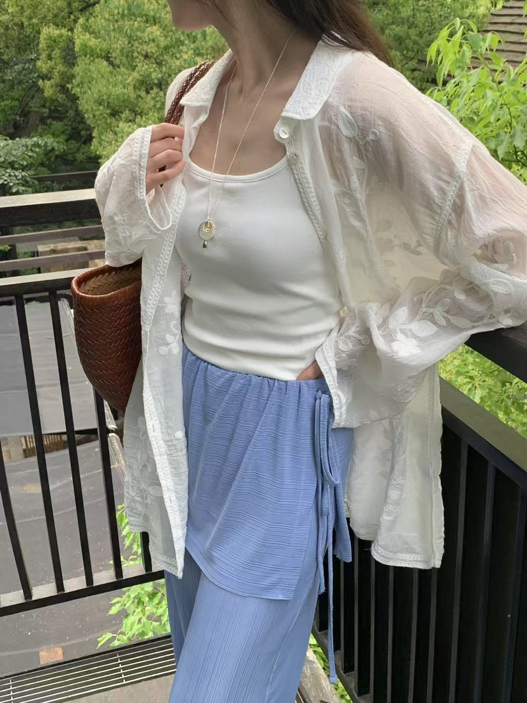 (Premium) Embroidered Linen Shirt