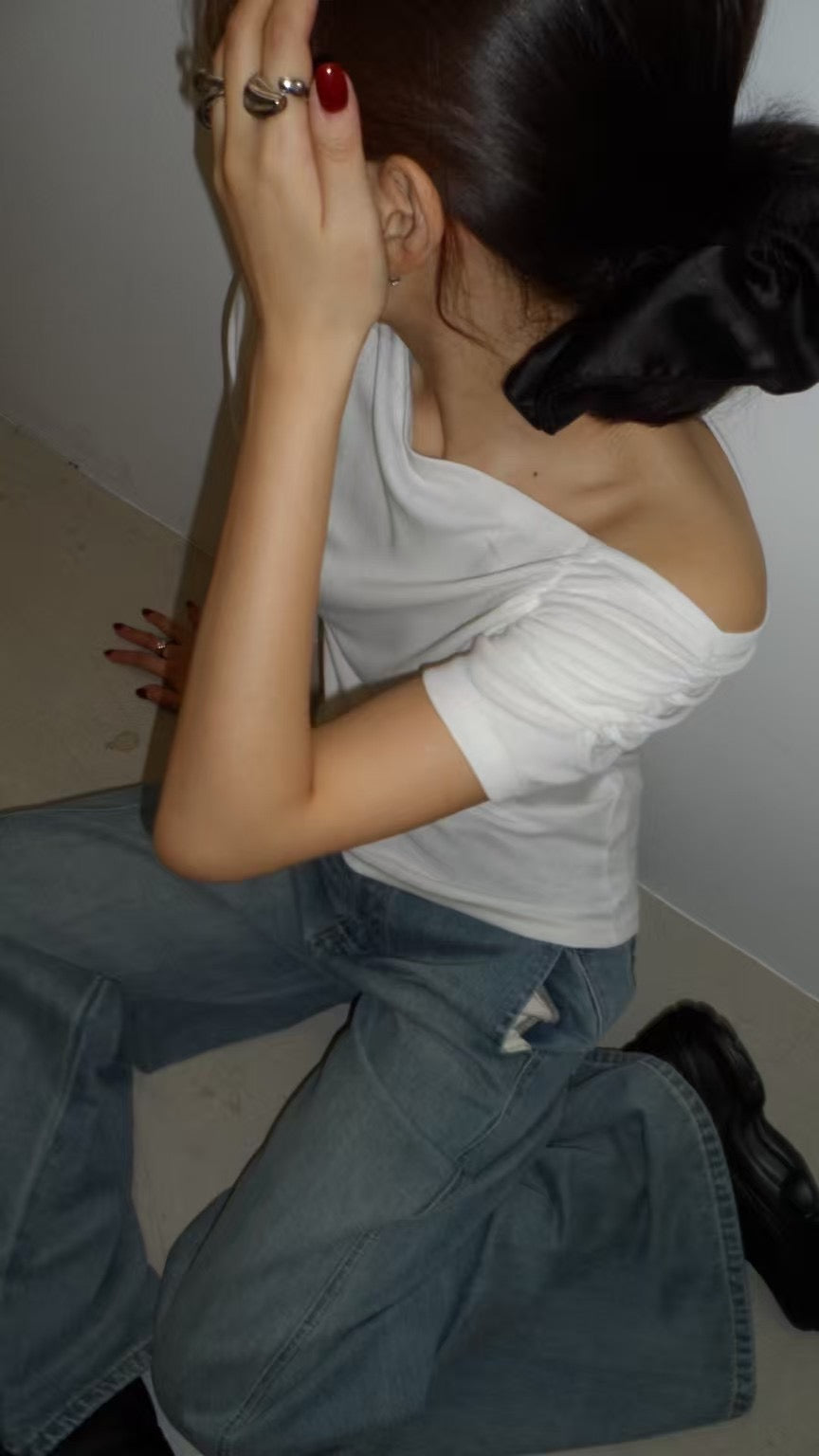 (Premium) Asymmetrical Collar Tee