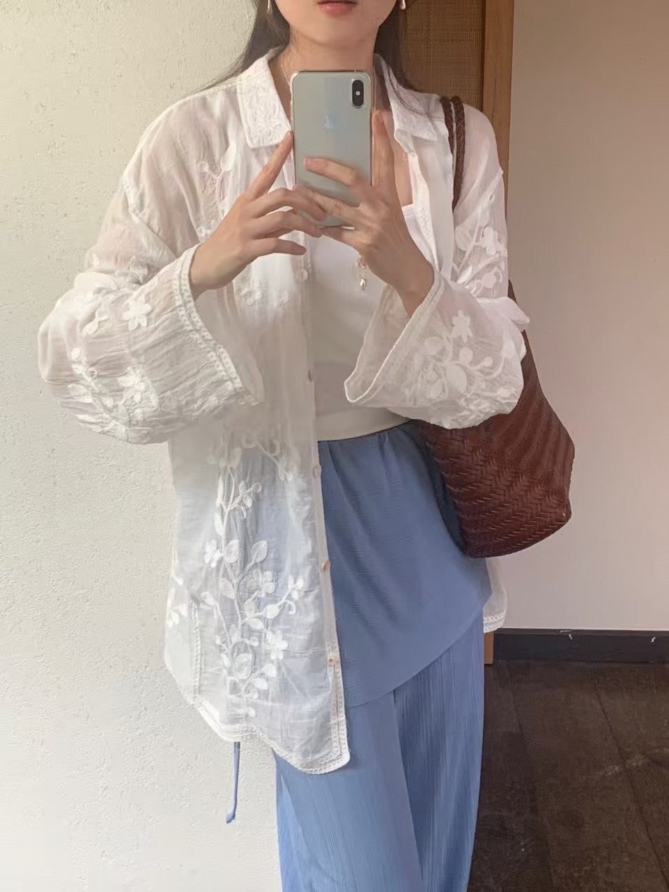 (Premium) Embroidered Linen Shirt
