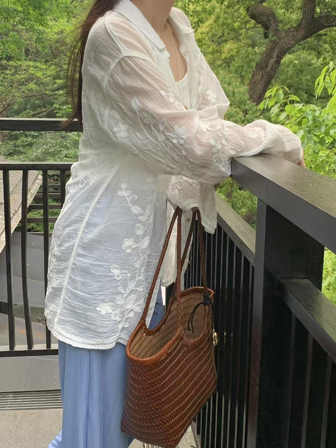 (Premium) Embroidered Linen Shirt