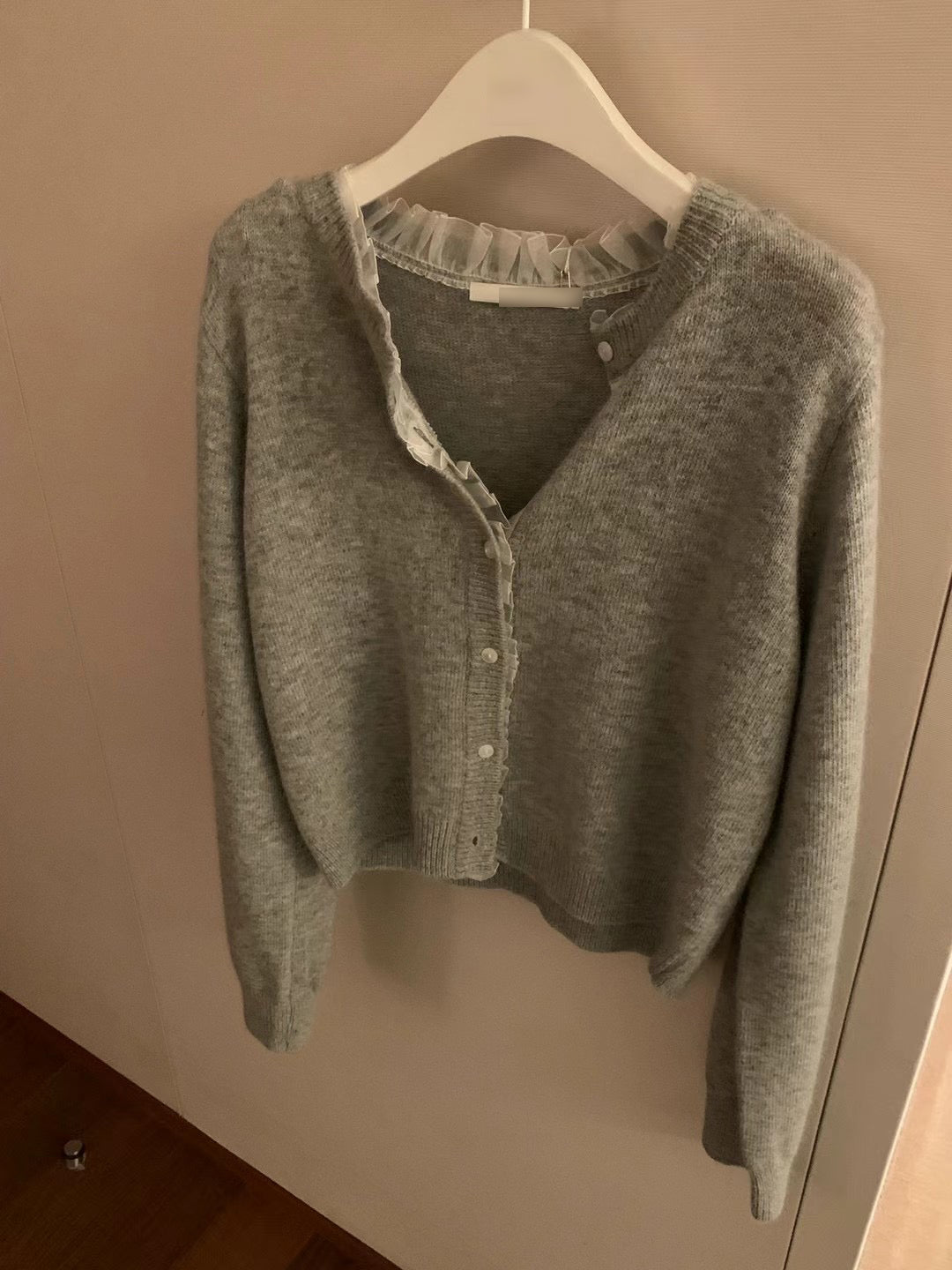 (Premium) Ruffles Cardigan