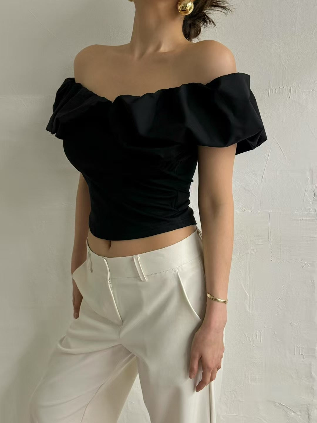(Premium) Bubble Off-Shoulder Blouse