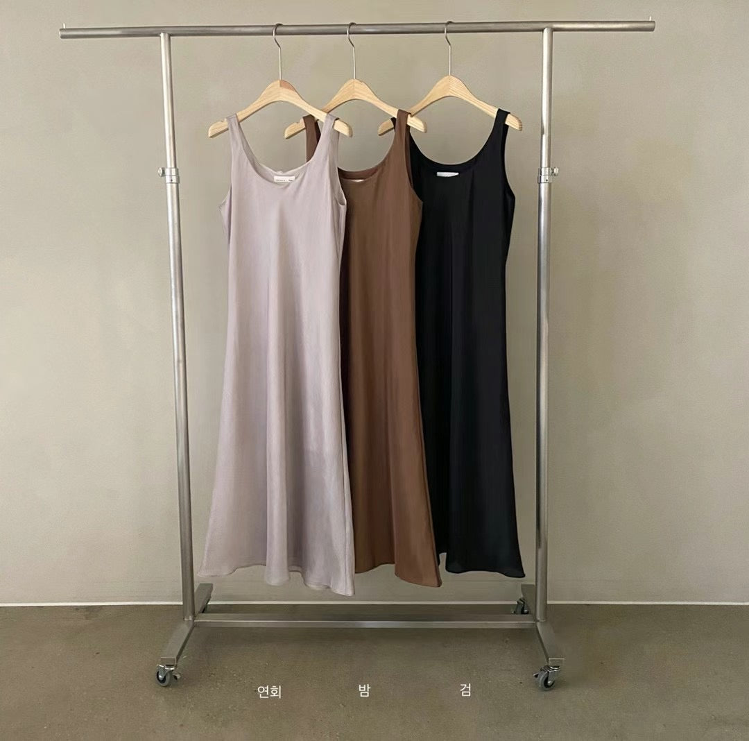 (Premium) Silky Shine Dress