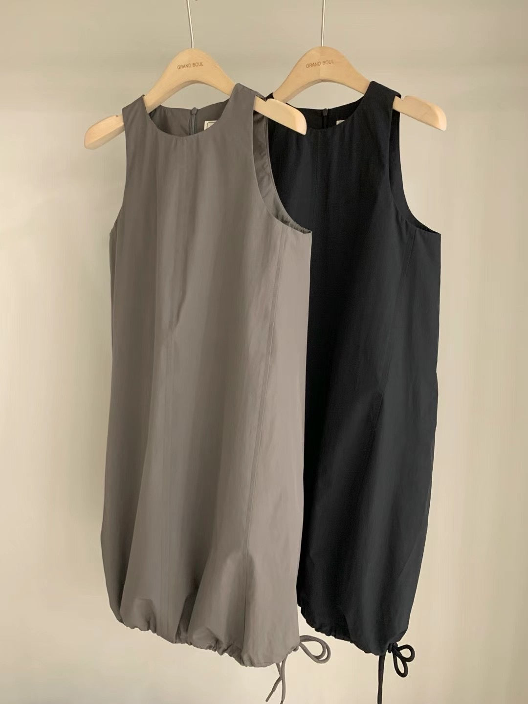(Premium) Halter-Neck Tied Puff Ops