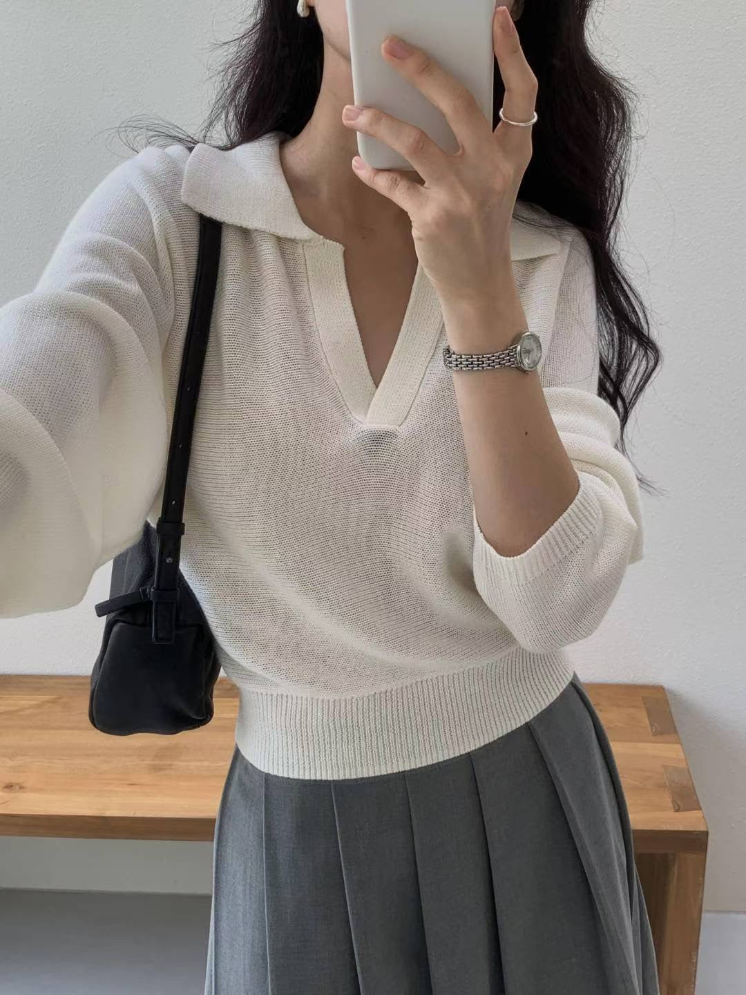 (Premium) V-Neck Collar Knit Blouse