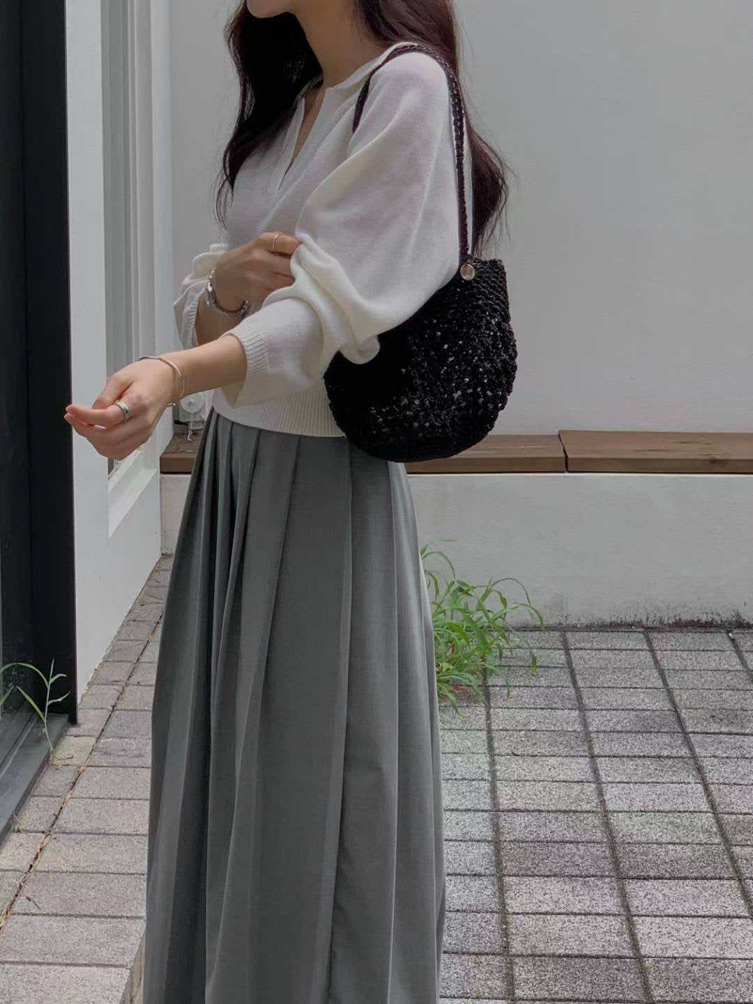 (Premium) V-Neck Collar Knit Blouse