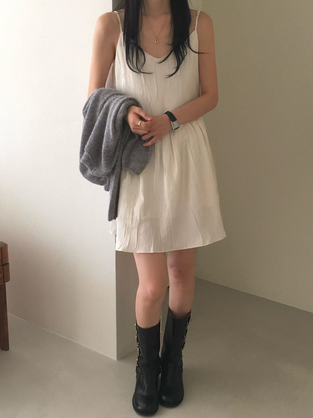 Embossed Dolly OPS