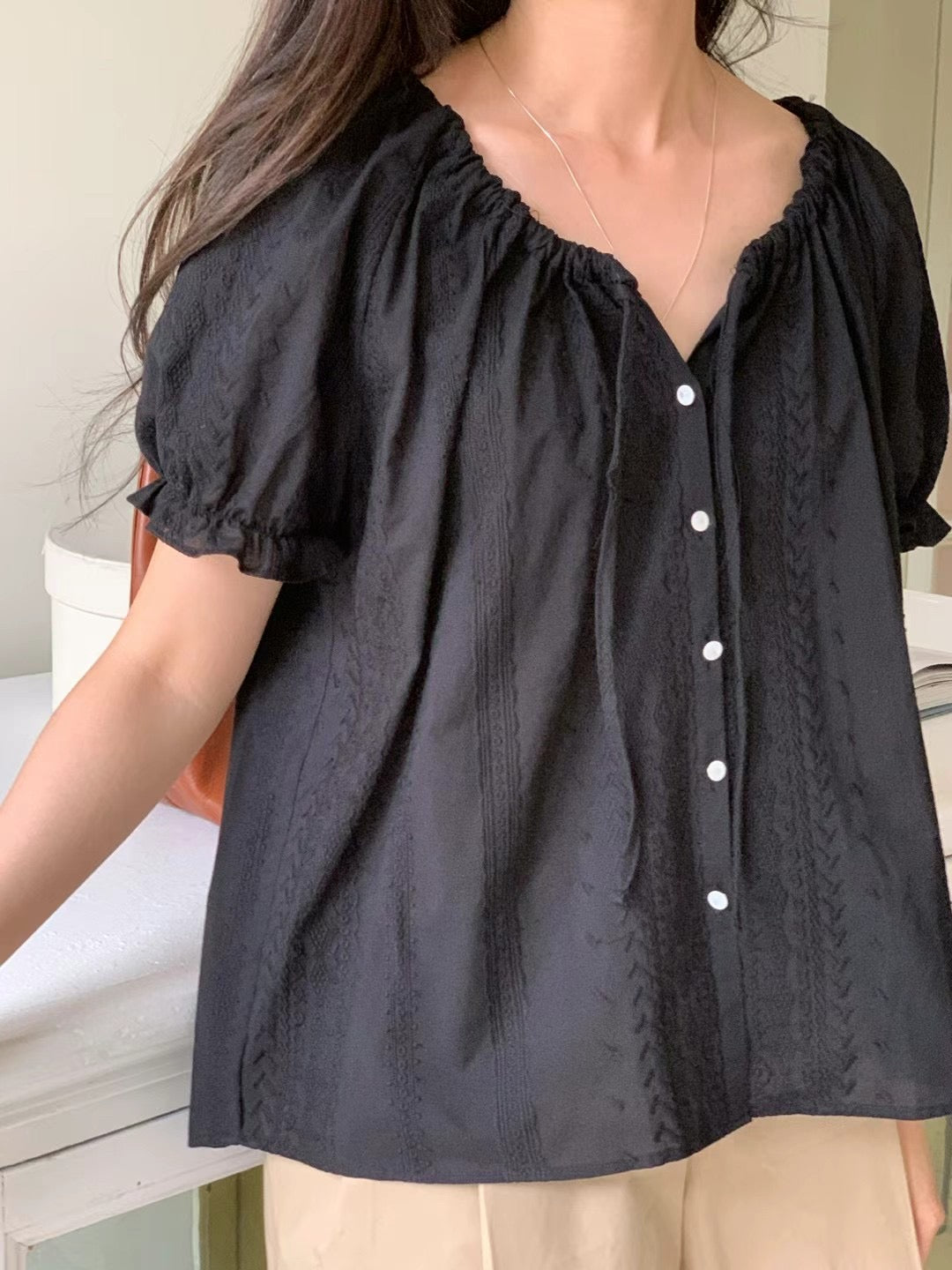 (Premium) Tied  Embroidered Blouse