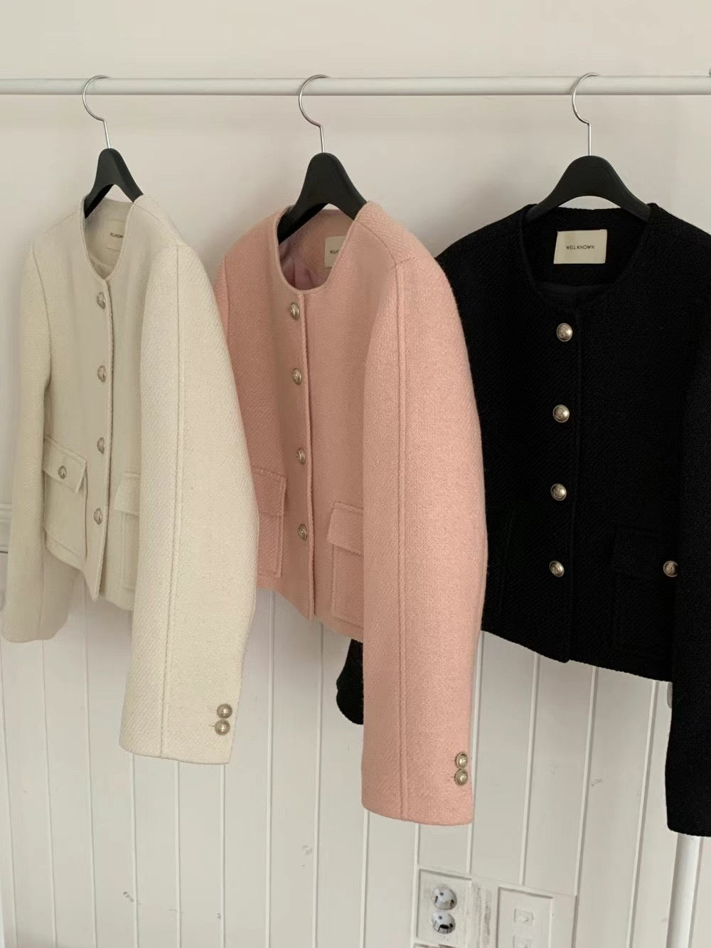 (Premium) Spring Colors Sliver Buttons Blazer