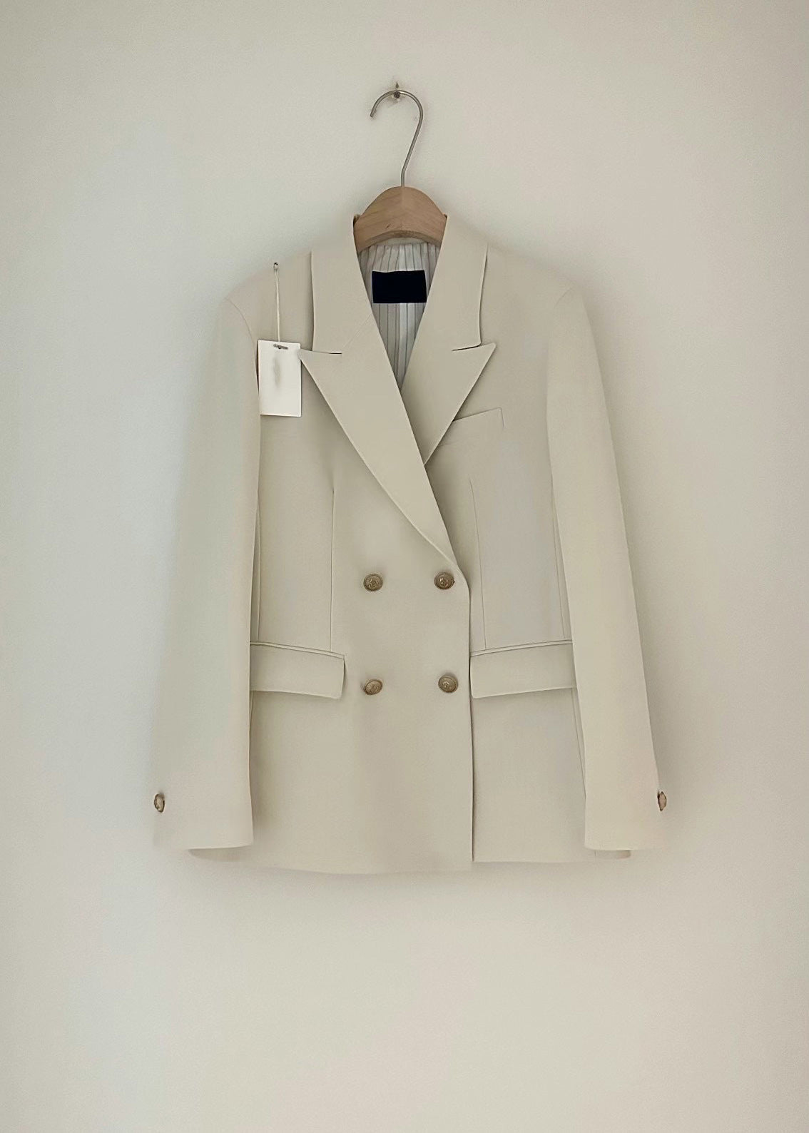 (Premium) Vintage Gold Buttons Blazer