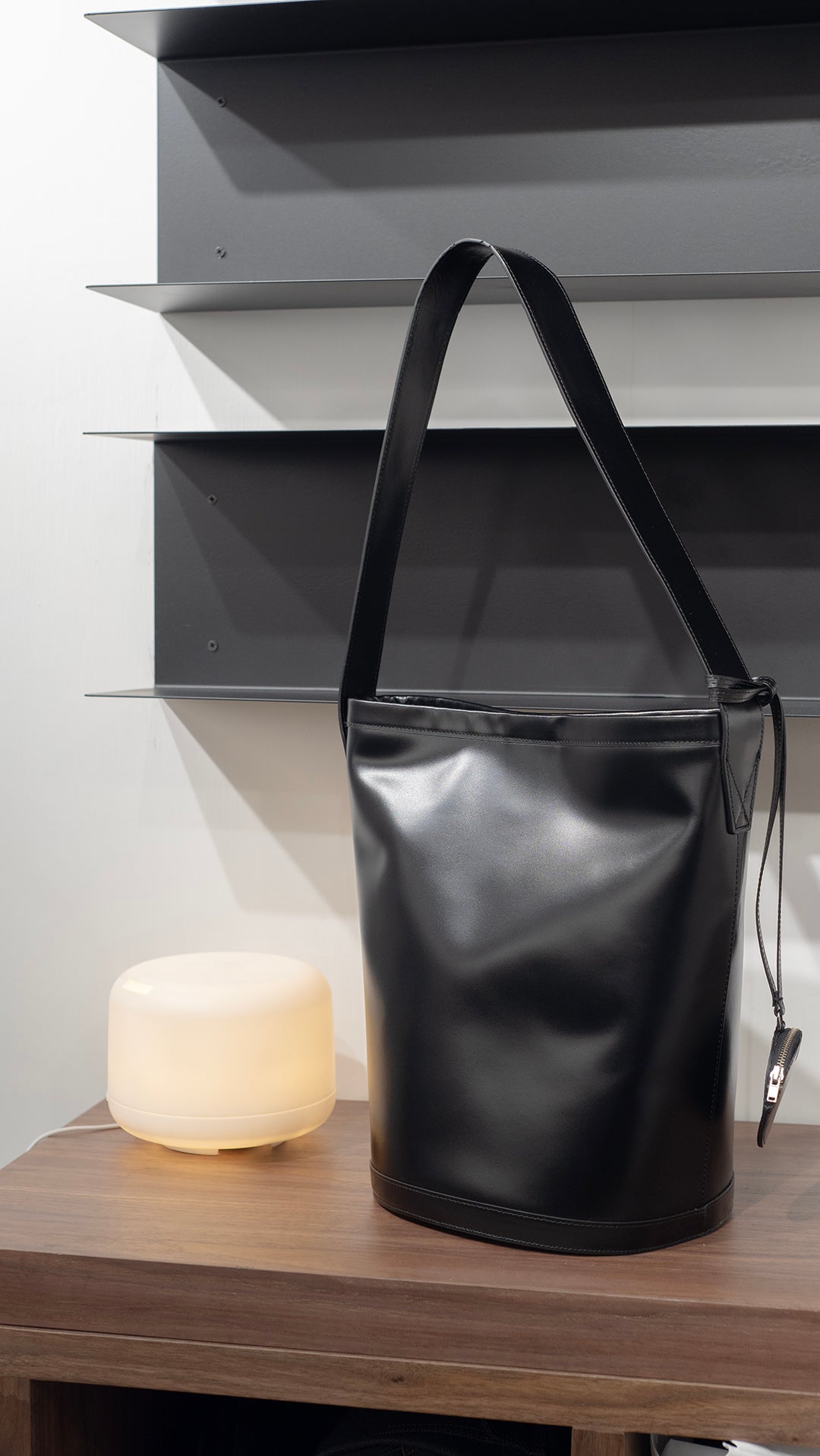 (Premium) Designer Brand - Calf Leather Bucket Tote Bag